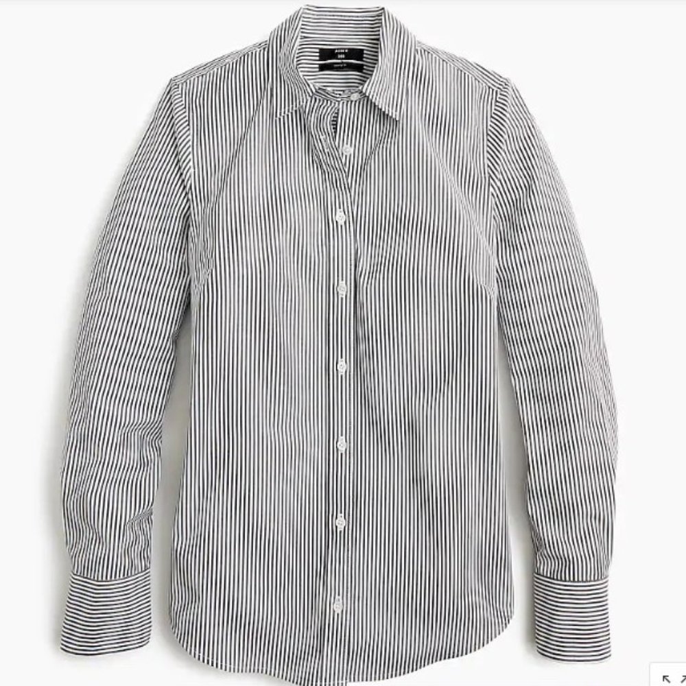 Gap Button Up Vertical Striped Top Size Large - image 1